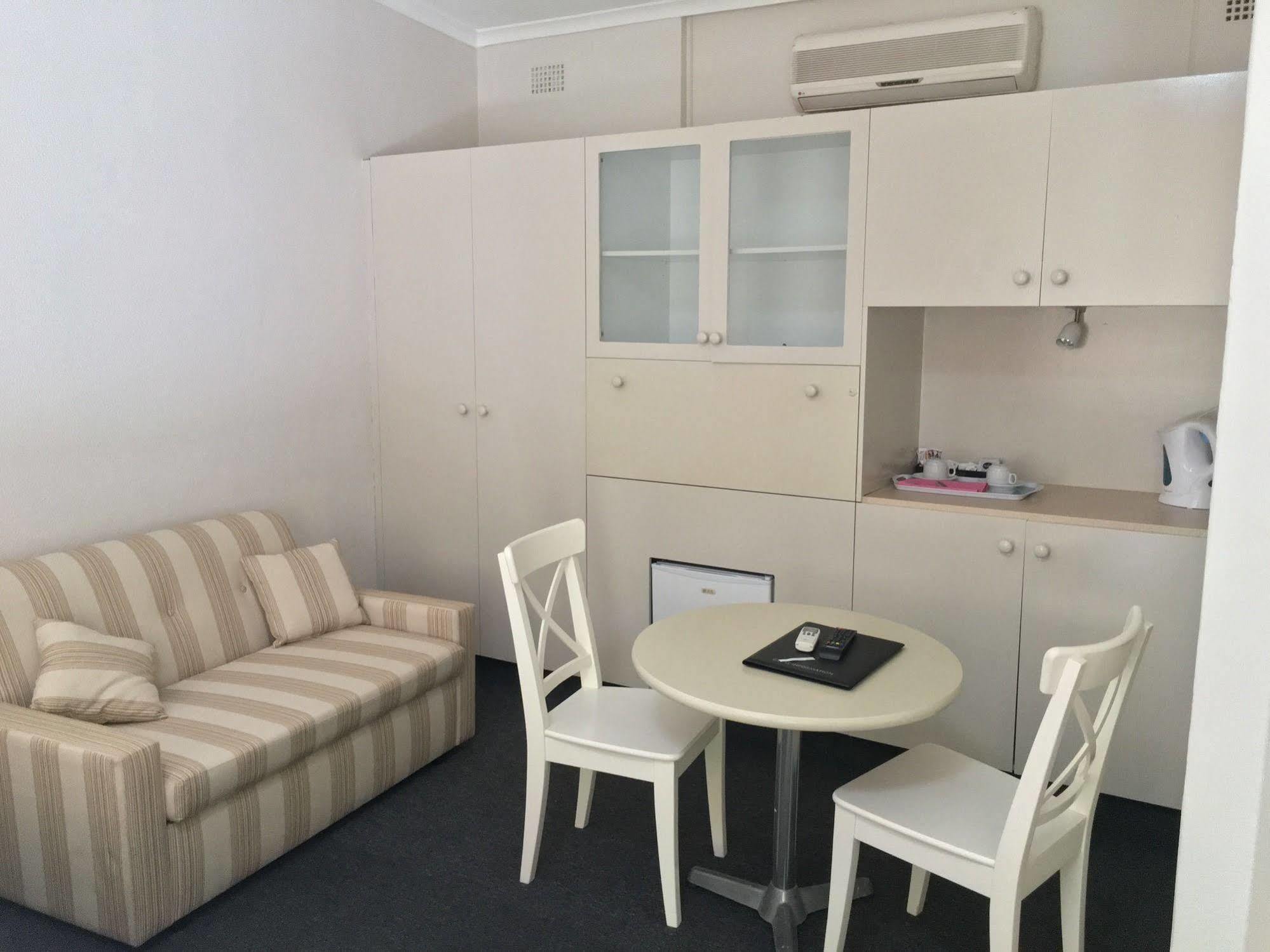 Town And Country Motel Сидней Экстерьер фото