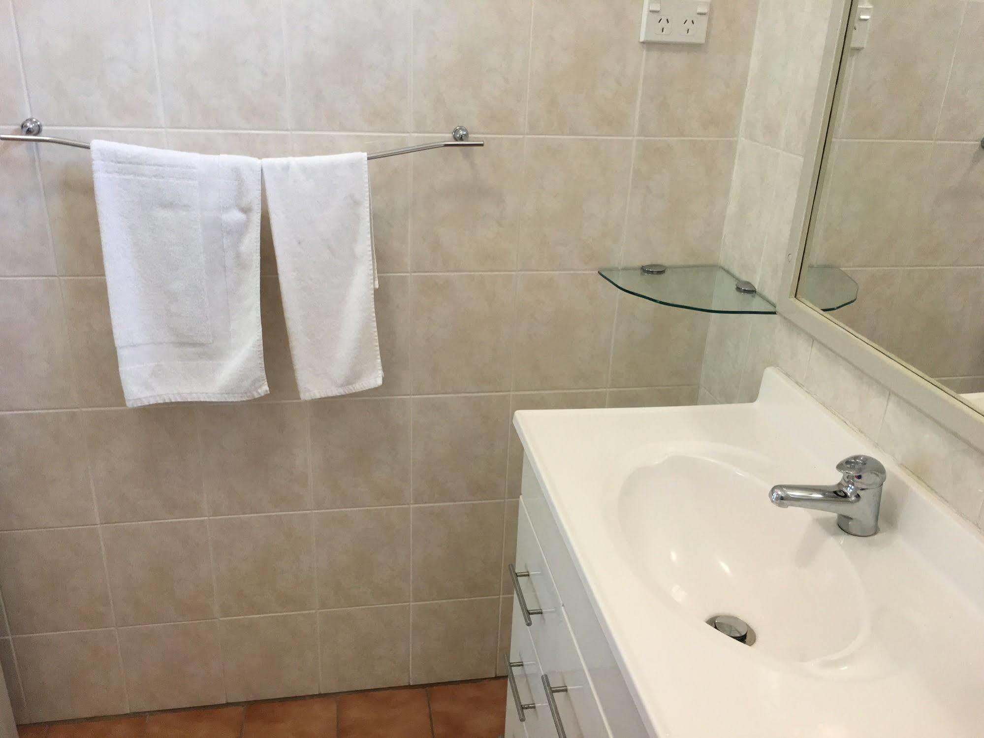 Town And Country Motel Сидней Экстерьер фото