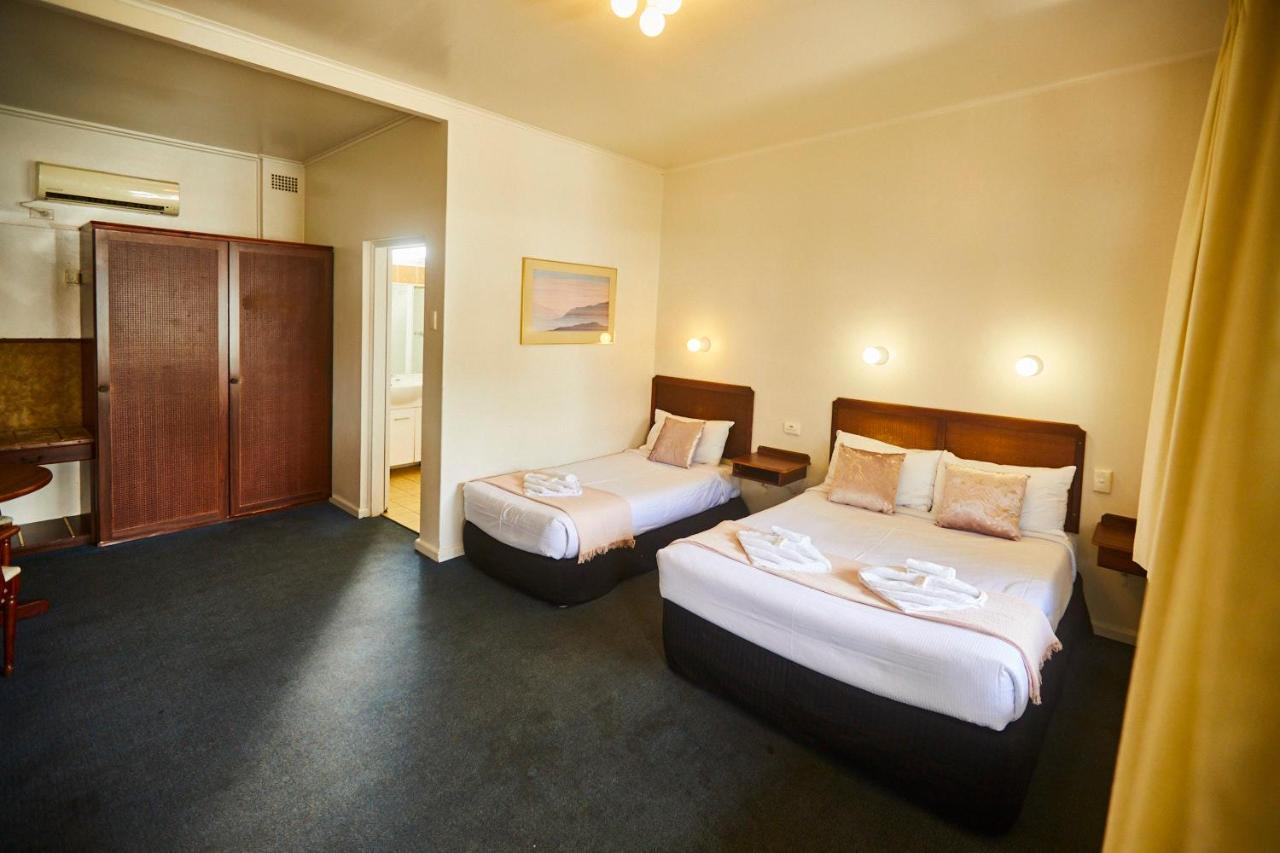 Town And Country Motel Сидней Экстерьер фото